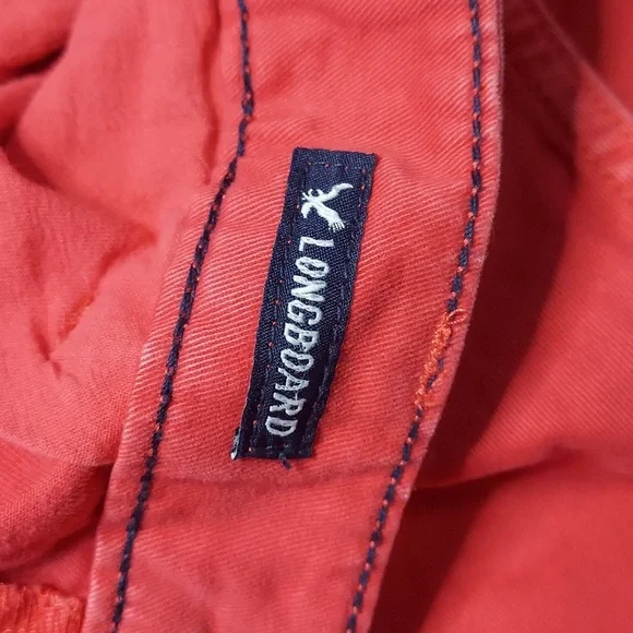 American Eagle Outfitters Men's Red Flat Front Shorts - Picture 3 of 7